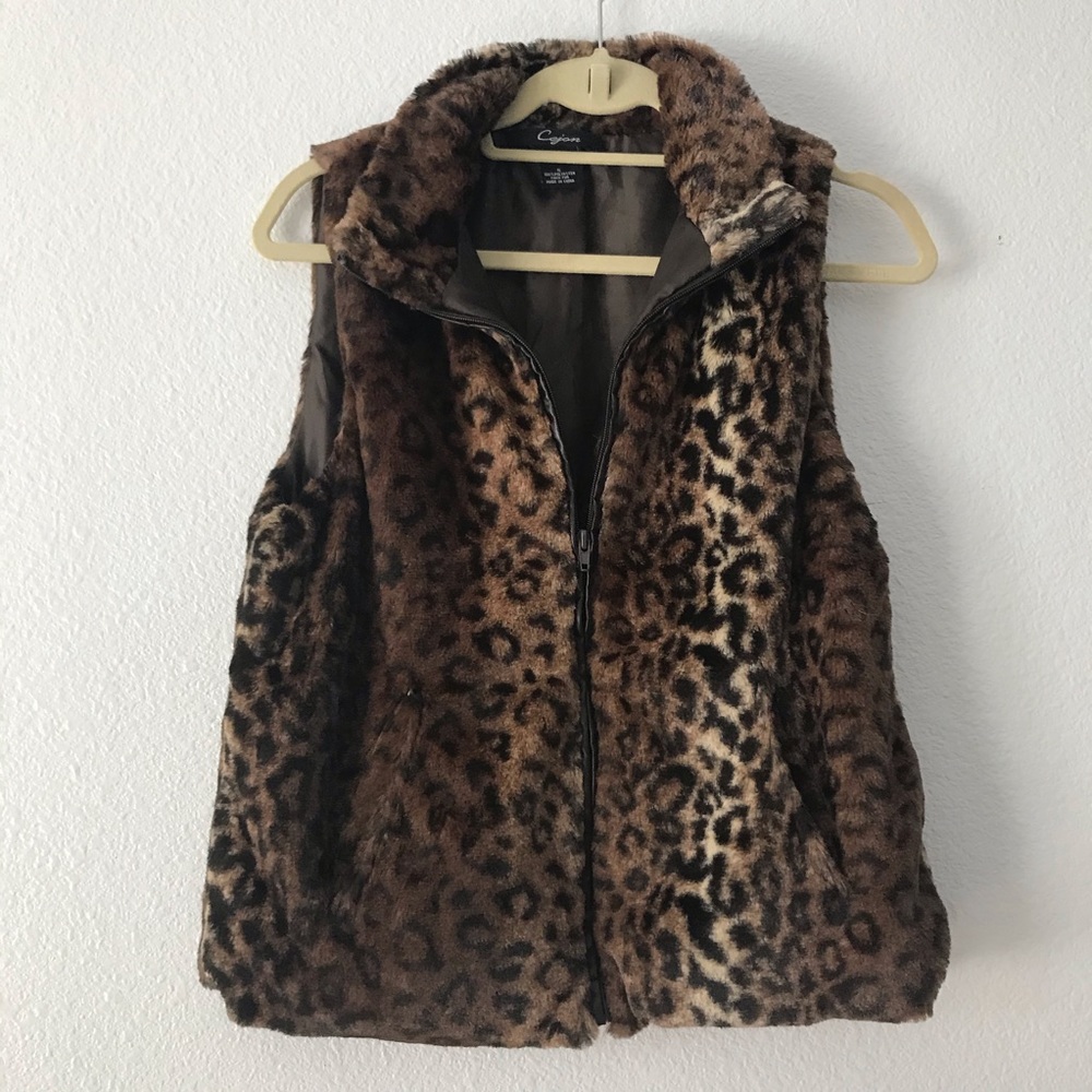 Cejon Women’s Small Vest Cheetah Print Faux Fur - Picture 7 of 7
